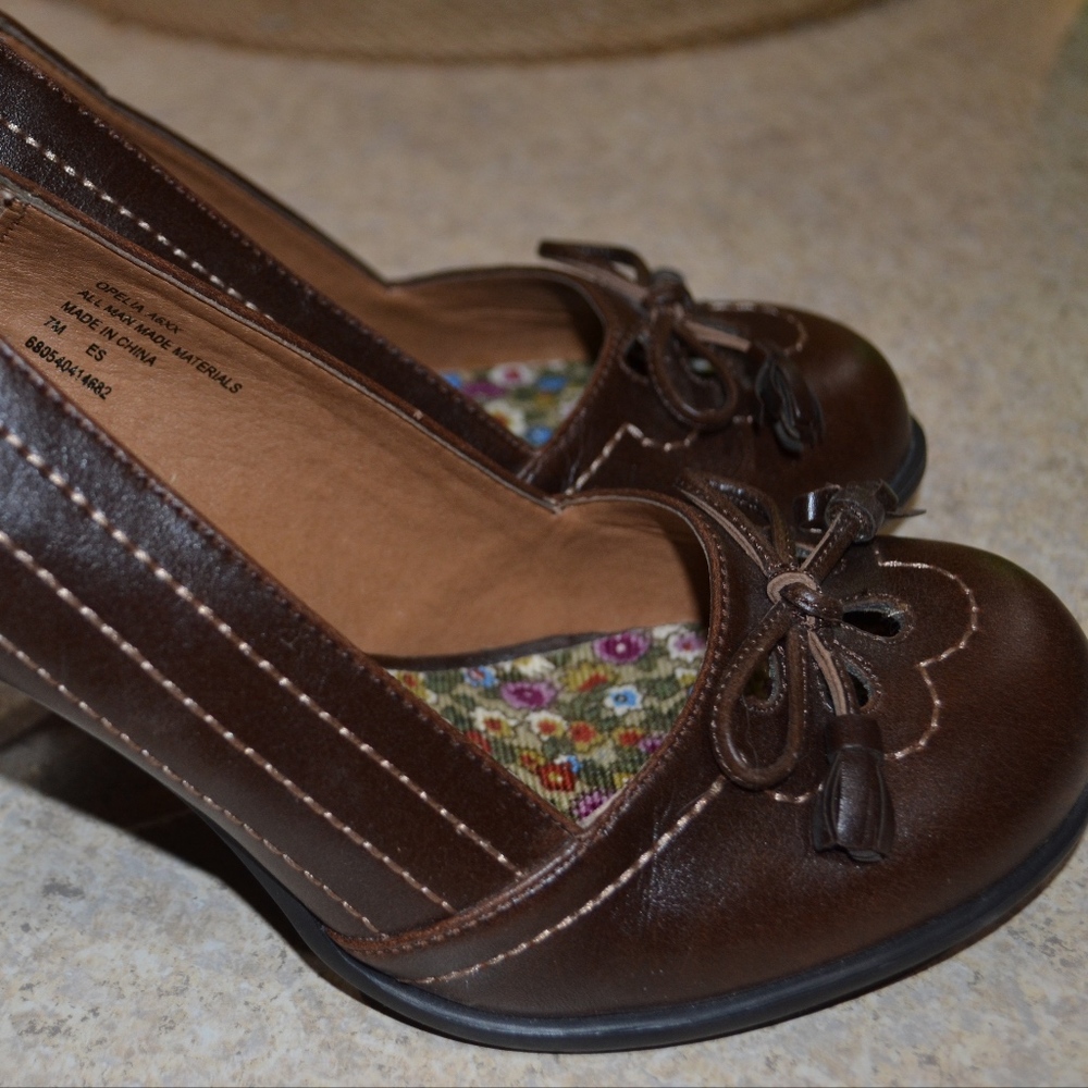 Ladies Shoes